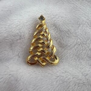 VTG Avon Gold Tone Christmas Tree Brooch Rhinestone Topper 1⅛" Holiday Pin